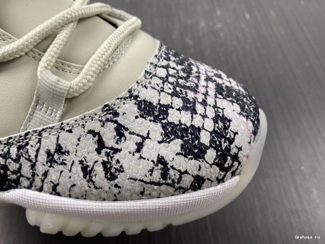 Low Light Jordan 11 CD6847-002 Snake Retro Bone 1118